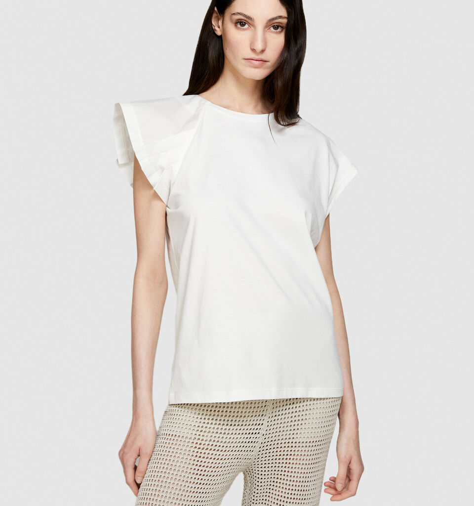 T-shirt with ruffles - women's short sleeve t-shirts - White | Sisley image number 4